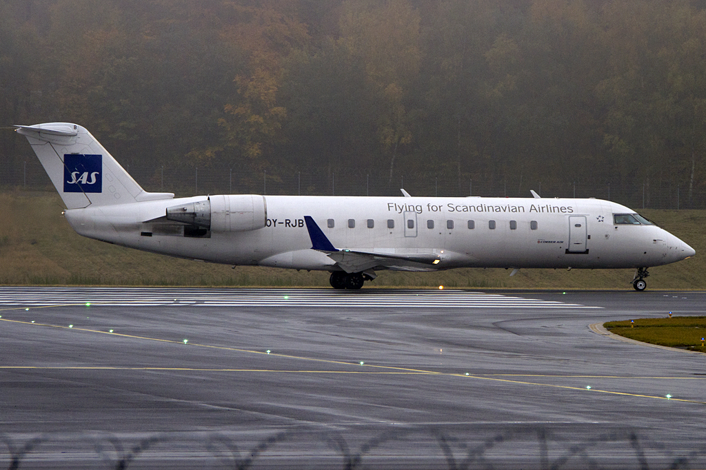 Cimber Air, OY-RJB, Bombardier, CRJ-200LR, 30.10.2011, LUX, Luxemburg, Luxembourg




