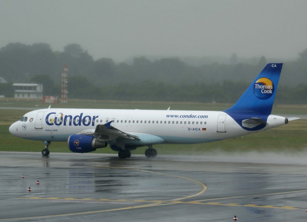Condor-Berlin, D-AICA, Airbus A 320-200 (Peanuts-Sticker), 20.06.2011, DUS-EDDL, Dsseldorf, Germany 

