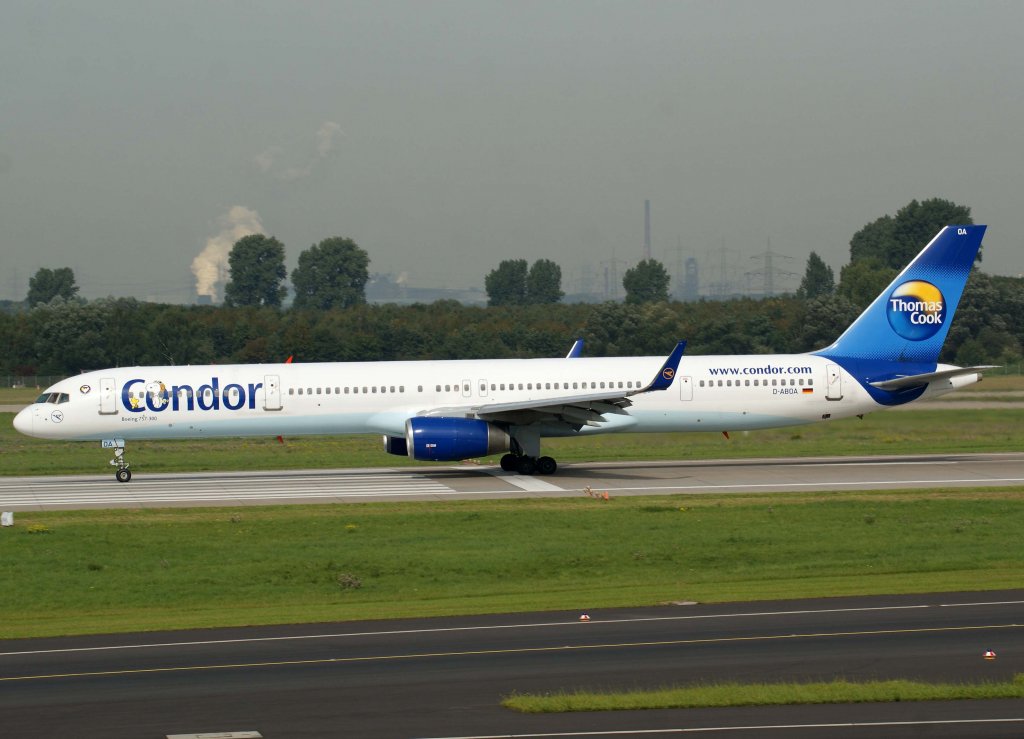 Condor, D-ABOA, Boeing 757-300 WL (Peanuts-Sticker),2010.09.23, DUS-EDDL, Dsseldorf, Germany 

