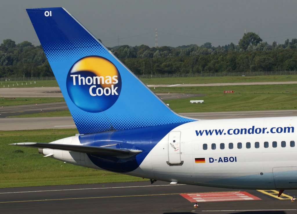 Condor, D-ABOI, Boeing 757-300 WL (Peanuts-Sticker), 2010.09.22, DUS-EDDL, Dsseldorf, Germany 

