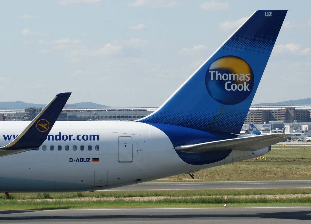 Condor, D-ABUZ (Peanuts-Sticker), Boeing 767-300 ER (Seitenleitwerk/Tail), 02.08.2011, FRA-EDDF, Frankfurt, Germany 

