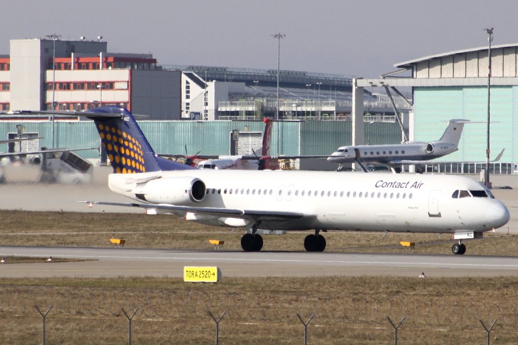 Contactair 
Fokker F-100 
D-AFKC 
STR Stuttgart [Echterdingen], Germany
26.02.11
