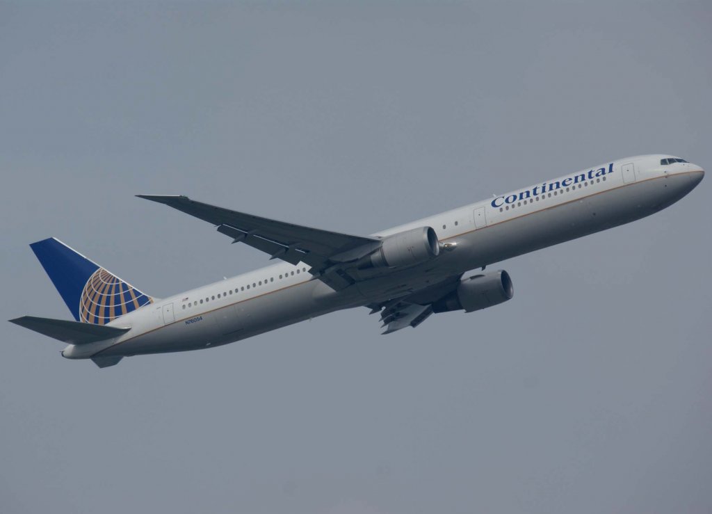 Continental Airlines, N76054, Boeing 757-400 ER, 2009.09.16, FRA, Frankfurt, Germany