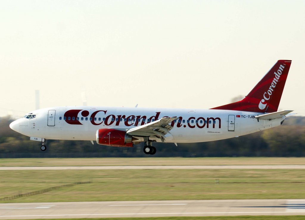 Corendon Air, TC-TJB, Boeing 737-300, 20.03.2011, DUS-EDDL, Dsseldorf, Germany 

