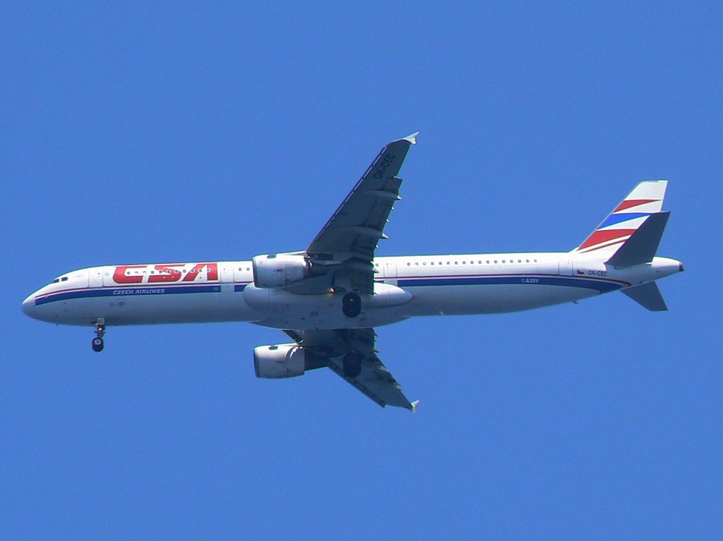 CSA A 321-211 OK-CEC im Landeanflug auf Korfu am 16.07.2010