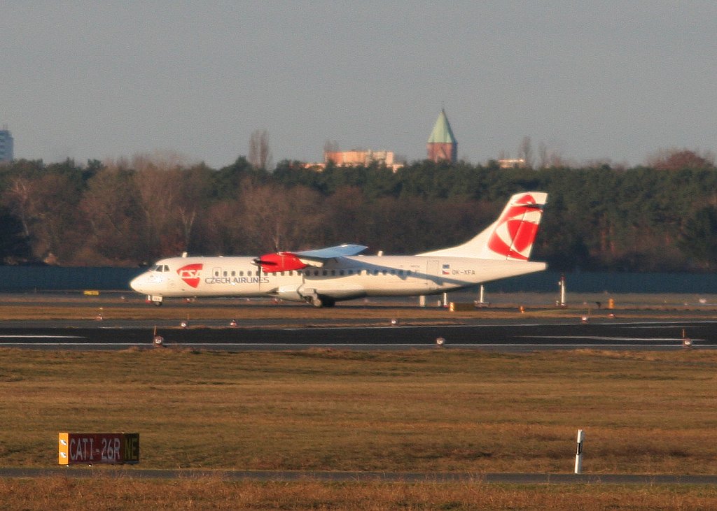 CSA ATR-72-202 OK-XFA bei der Ankunft in Berlin-Tegel am 12.02.2011