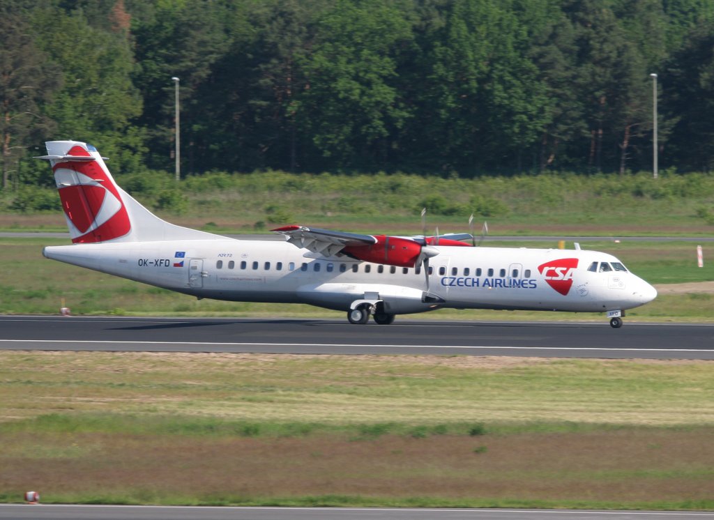 CSA ATR-72-202 OK-XFD nach der Landung in Berlin-Tegel am 03.06.2010