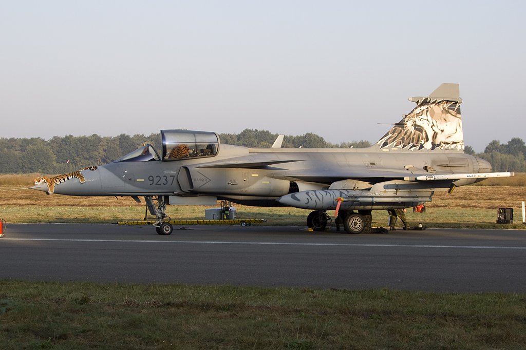 Czech - Air Force, 9237, Saab, JAS-39C Gripen, 18.09.2009, EBBL, Kleine Brogel, Belgien 

