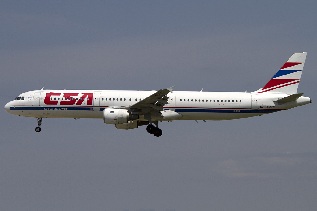 Czech Airlines, OK-CEC, Airbus, A321-211, 16.06.2011, BCN, Barcelona, Spain 



