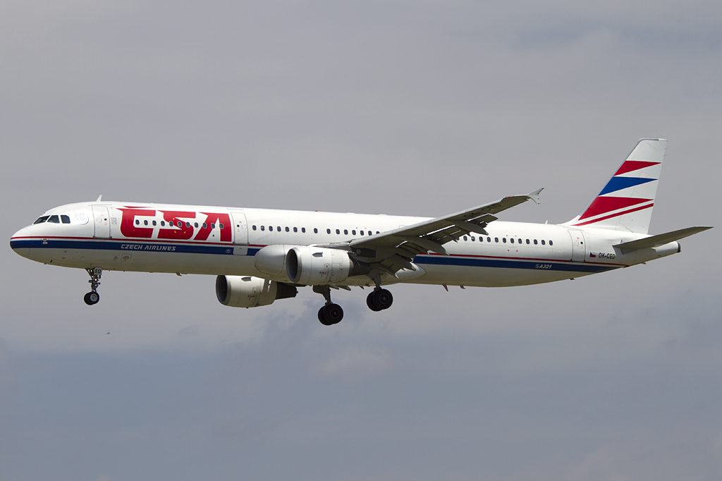 Czech Airlines, OK-CED, Airbus, A321-211 18.06.2011, BCN, Barcelona, Spain 



