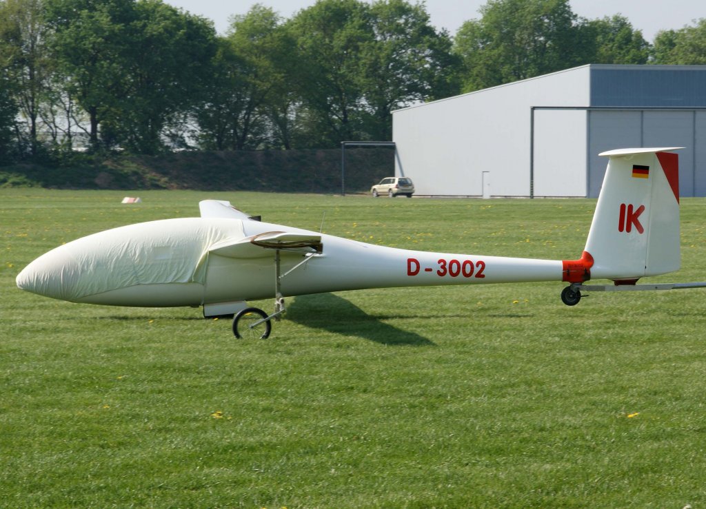 D-3002, Schempp-Hirth Standard Cirrus, 24.4.2011, EDLG, Goch (Asperden), Germany