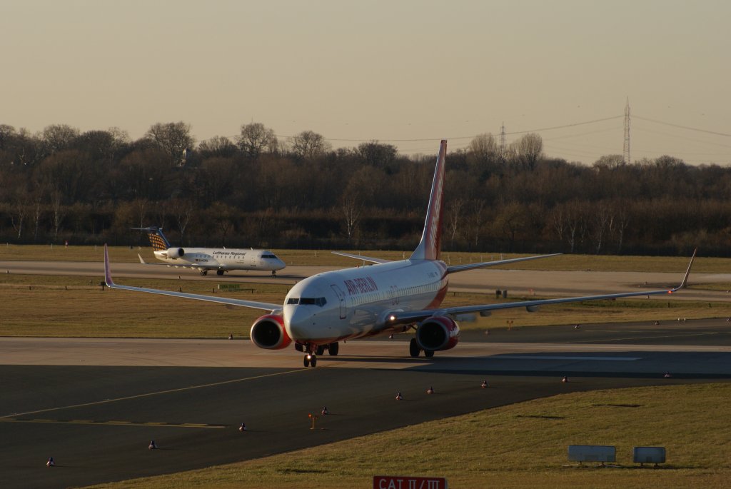 D-ABBO Airbus A330-300 der AirBerlin am Dsseldorfer-Flughafen am 07.03.2011