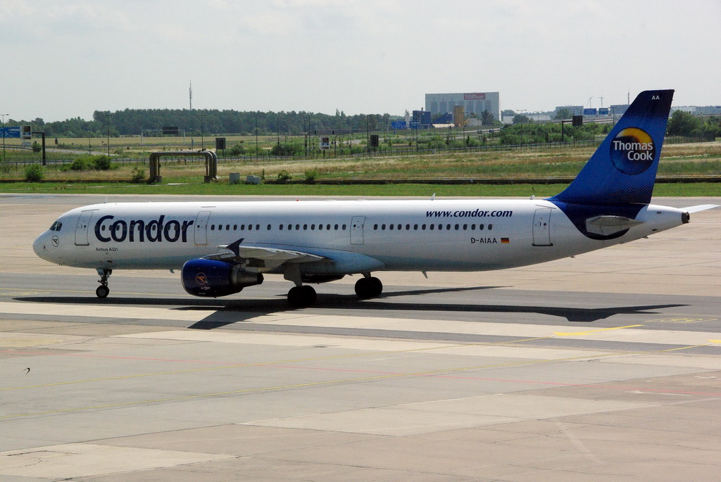 D-AIAA   Condor  A321-200     Berlin-Schnefeld     06.07.2013