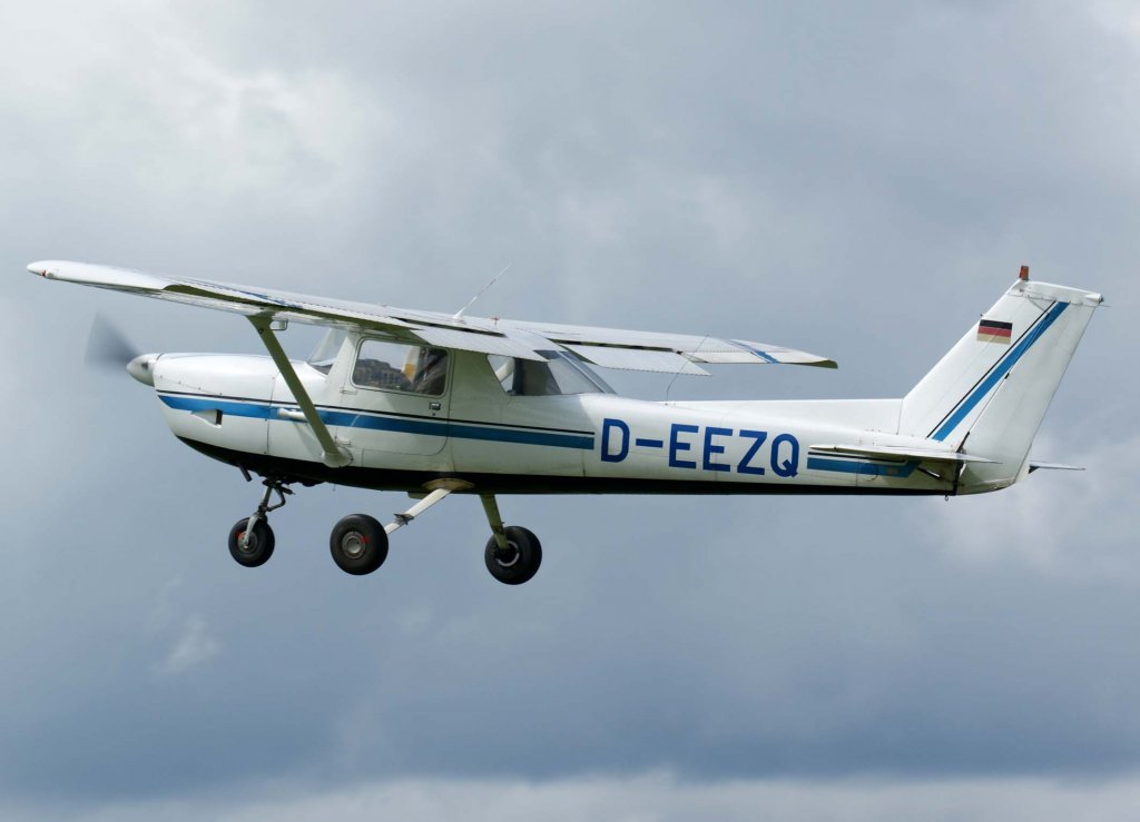 D-EEZQ, Cessna F 150 L, 2009.07.19, EDMT, Tannheim (Tannkosh 2009), Germany