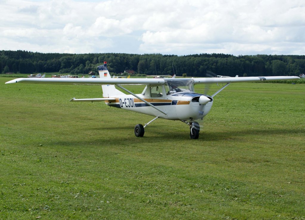 D-EJDI, Cessna F 150 F, 2009.07.19, EDMT, Tannheim (Tannkosh 2009), Germany