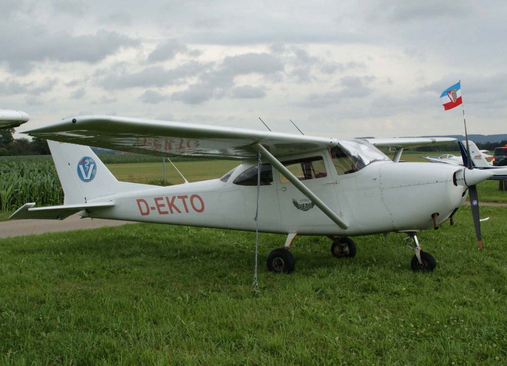 D-EKTO, Cessna F 172 G Skyhwk, 2009.07.17, EDMT, Tannheim (Tannkosh 2009), Germany