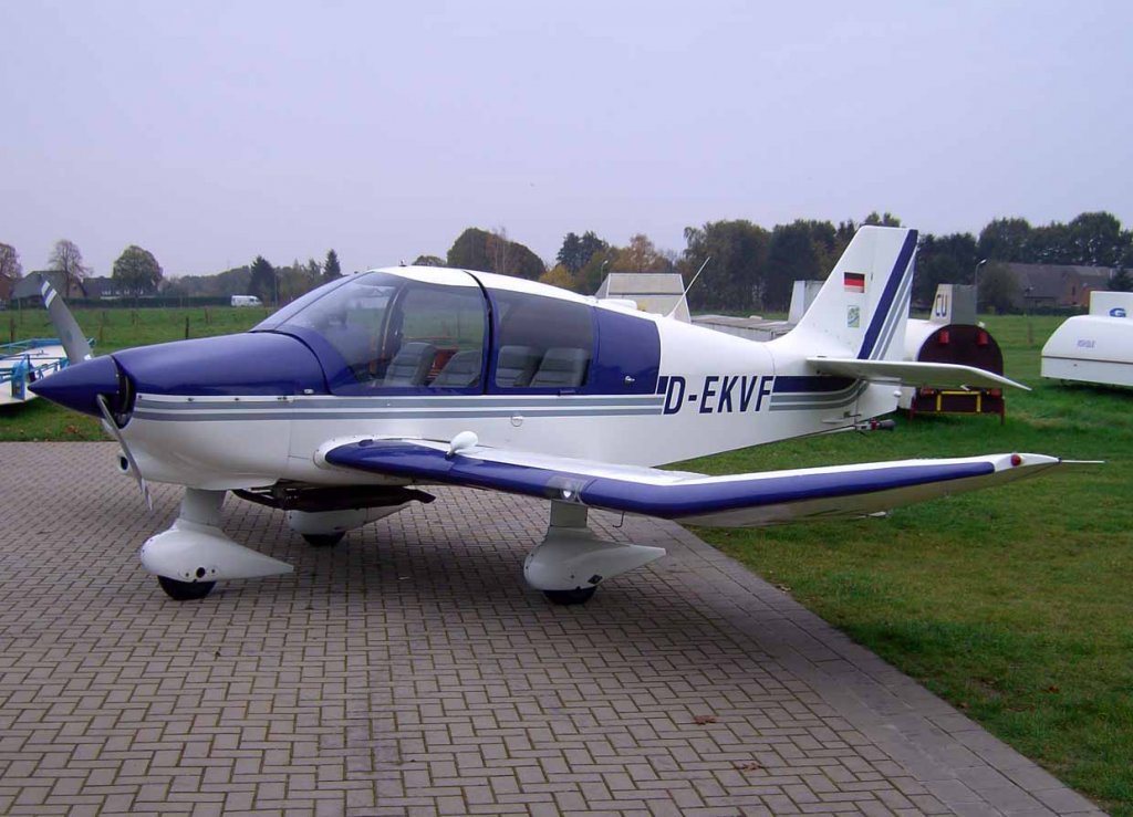 D-EKVF, Robin DR-400-180 Regent, 2007.10.28, EDLG, Goch (Asperden), Germany