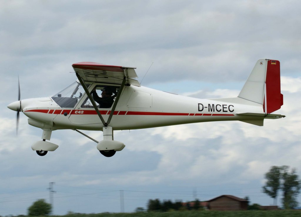 D-MCEC, Ikarus C-42, 2009.07.19, EDMT, Tannheim (Tannkosh 2009), Germany 