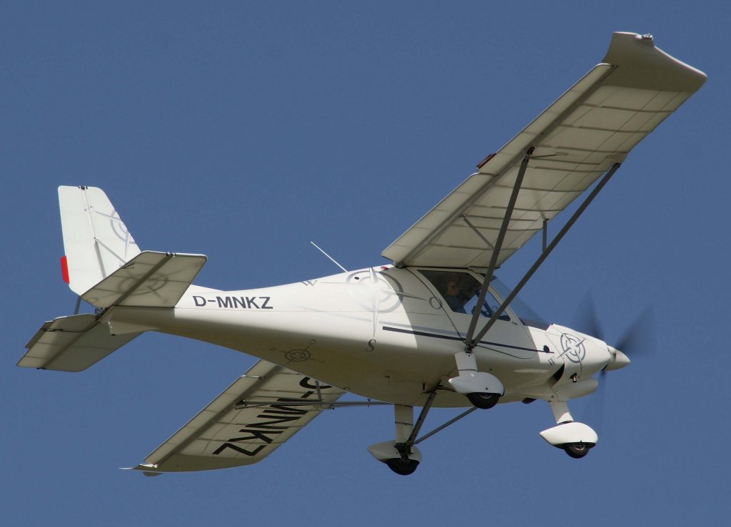 D-MNKZ, Ikarus C-42, 10.04.2011, EDLD, Dinslaken Schwarze-Heide, Germany

