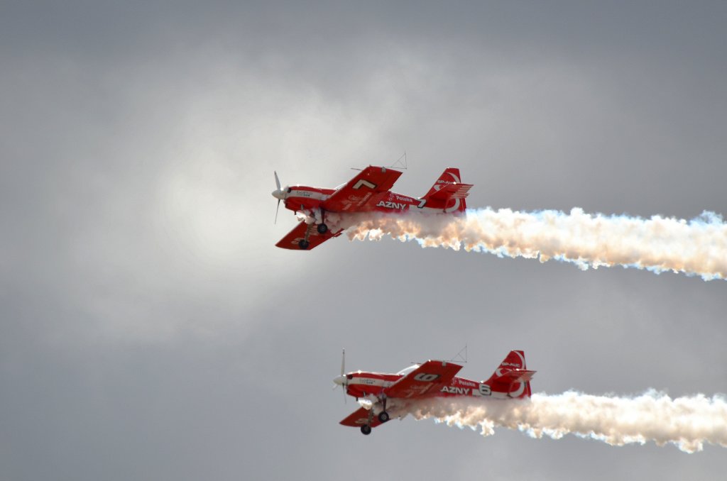 Das Zelazny Aerobatic Team aus Polen mit zwei Zlin Z-50 auf der ILA Berlin am 15.09.12