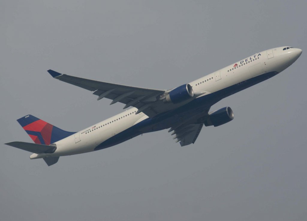 Delta Air Lines, N809NW, Airbus A 330-300, 2009.09.16, FRA, Frankfurt, Germany