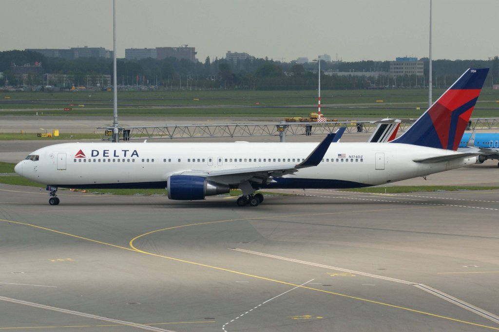 Delta Airlines, N174DZ, Boeing, 767-300 ER, 25.05.2012, AMS-EHAM, Amsterdam (Schiphol), Niederlande 