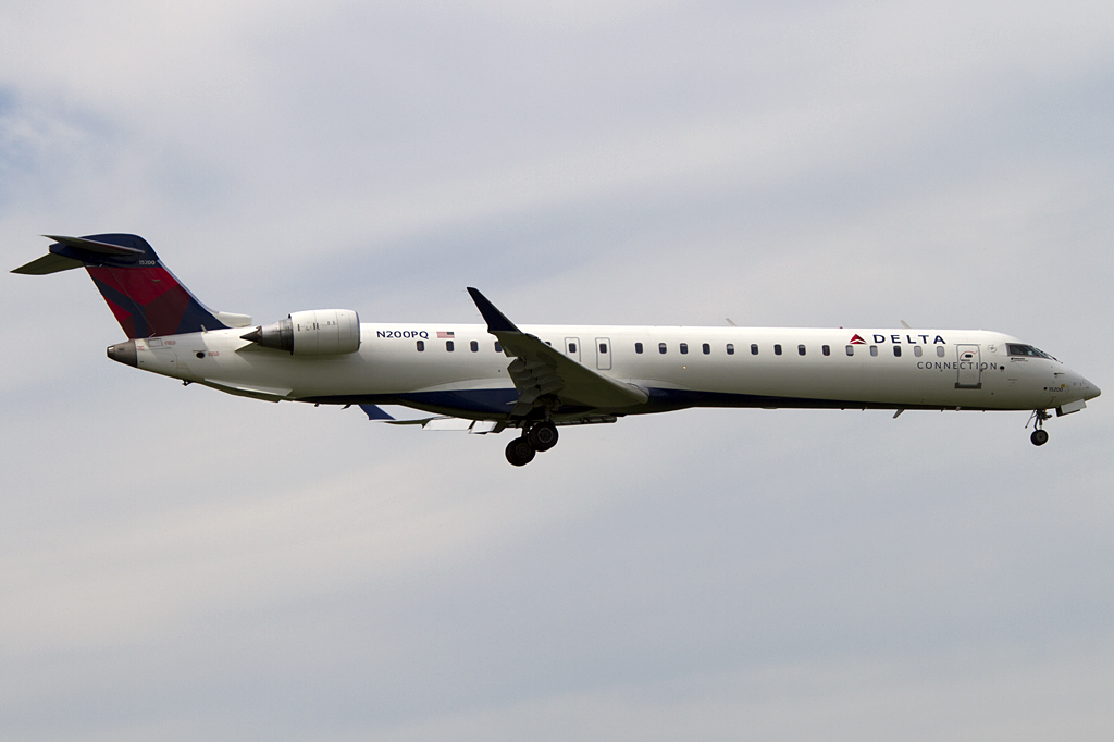 Delta Connection, N200PQ, Bombardier, CRJ-900LR, 31.08.2011, YUL, Montreal, Canada



