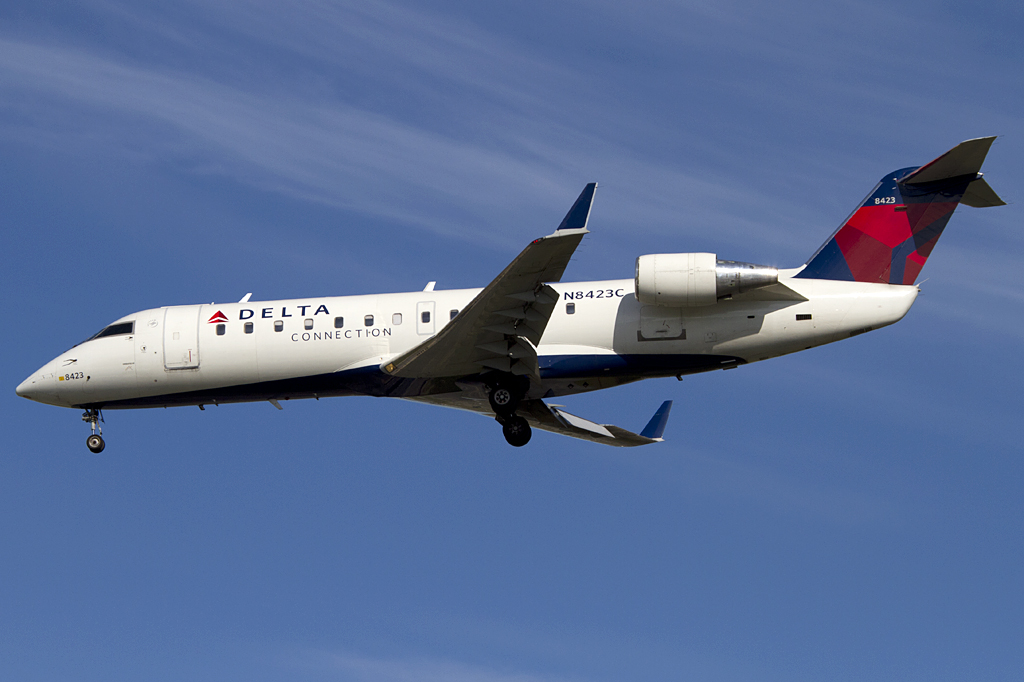Delta - Connection, N8423C, Bombardier, CRJ-200ER, 24.08.2011, YUL, Montreal, Canada 




