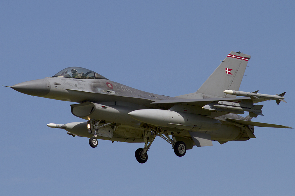 Denmark - Air Force, E-016, Sabca, F-16AM Fighting Falcon, 06.06.2010, EKSP, Skrydstrup, Denmark 


