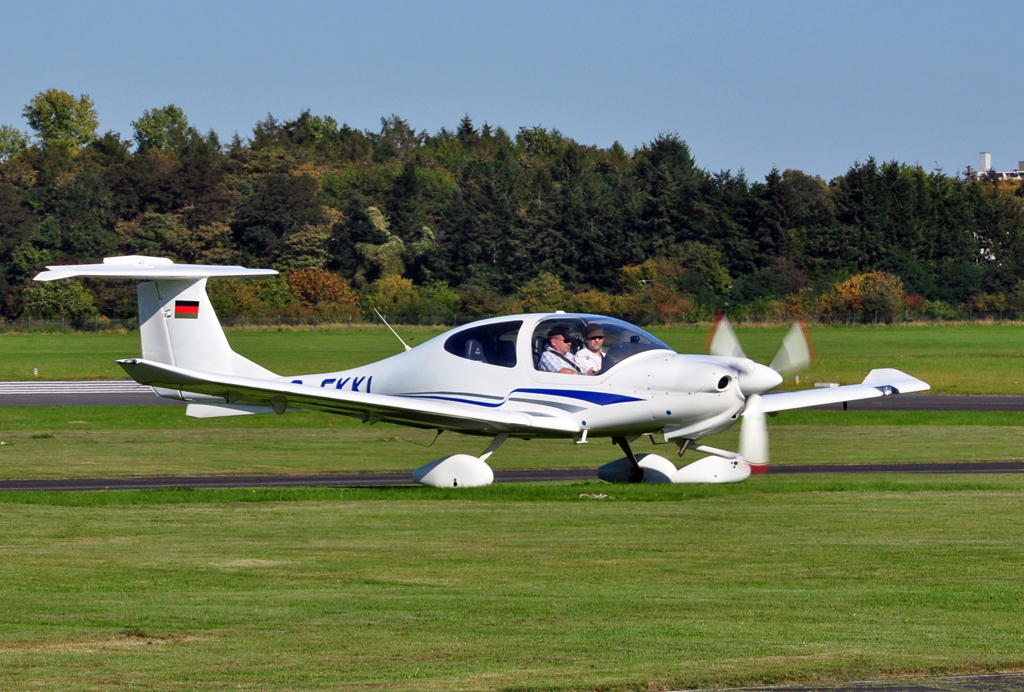 Diamond DA-40-180 Diamond Star, D-EKKL. Bonn-Hangelar 30.09.2011