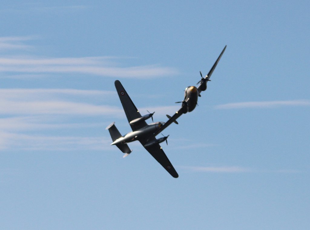 Die Flamant Formation F-AZGE unf F-AZKT bei der Flugvorfhrung auf der ILA 2012 am 14.09.2012