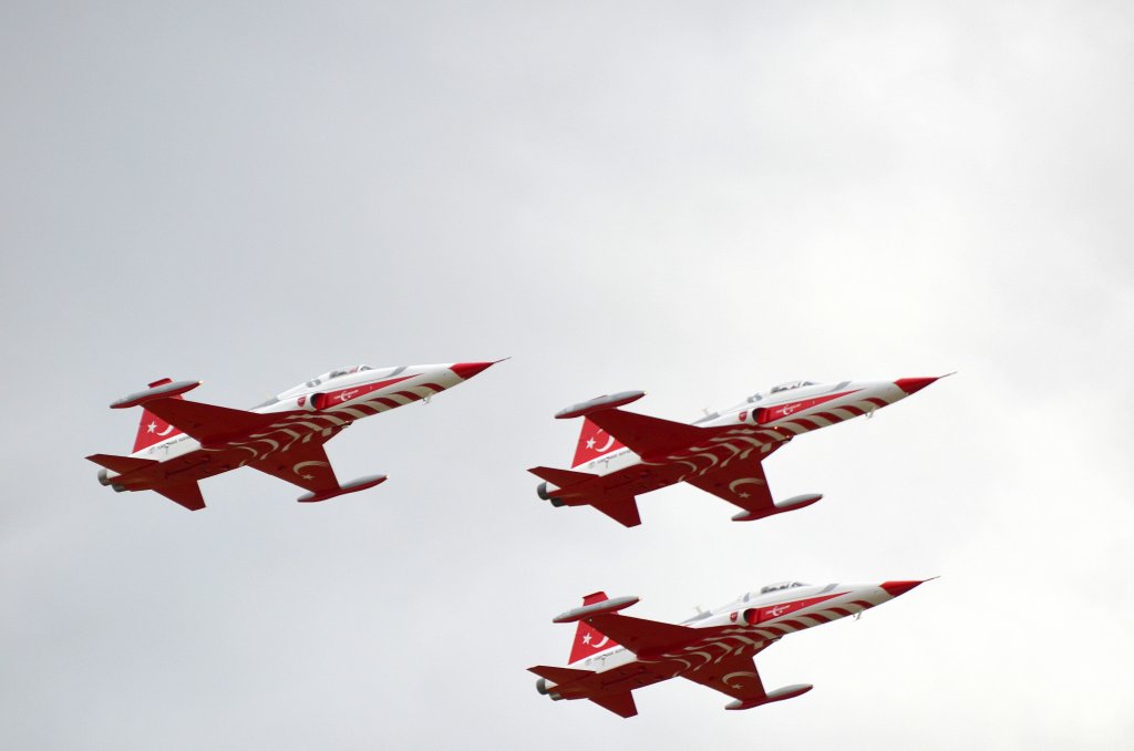 Die Trkischen Sterne mit Northrop F-5 auf der ILA am 15.09.12