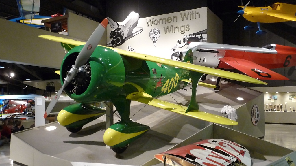 Dieses Flugzeug ist eine Replika der  Laird Super Solution , NR12048, von 1931. Das Original gewann 1930 das Thompson Trophy Race. 
Ursprnglich wollte man 1974 die berreste einer im Smithsonian Museum befindlichen Maschine restaurieren, jedoch war der Zustand zu schlecht (siehe danebenliegende Tragflche). 1981 wurde das Projekt dann fertig. Zu sehen im EAA Museum Oshkosh, WI (3.12.10). 
