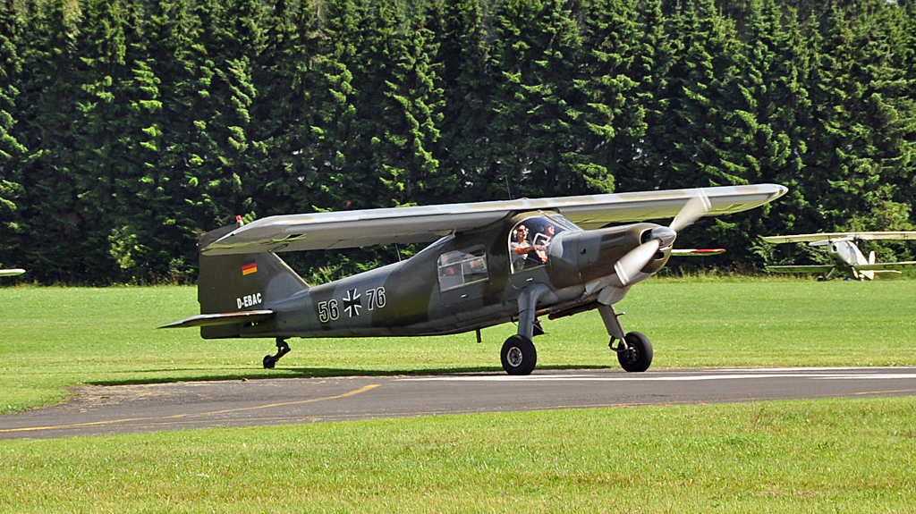 Dornier Do-27, D-EBAC, zivil und militrisch eingesetzt, beim Start in Breitscheid - 21.08.2010