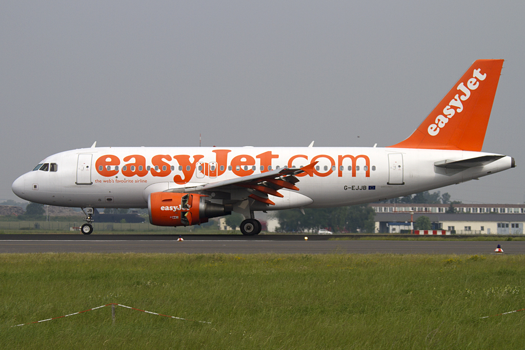 EasyJet, G-EJJB, Airbus, A319-111, 11.06.2010, SXF, Berlin-Schnefeld, Germany 


