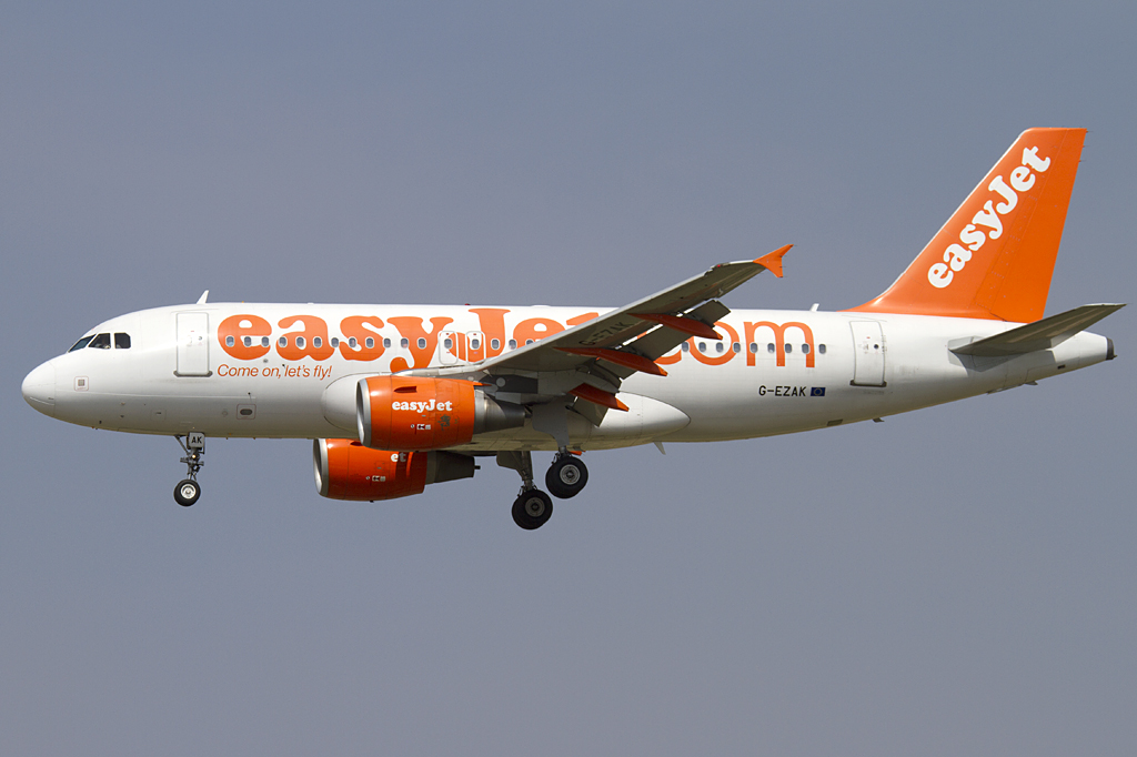 EasyJet, G-EZAK, Airbus, A319-111, 06.09.2010, BCN, Barcelona, Spain 




