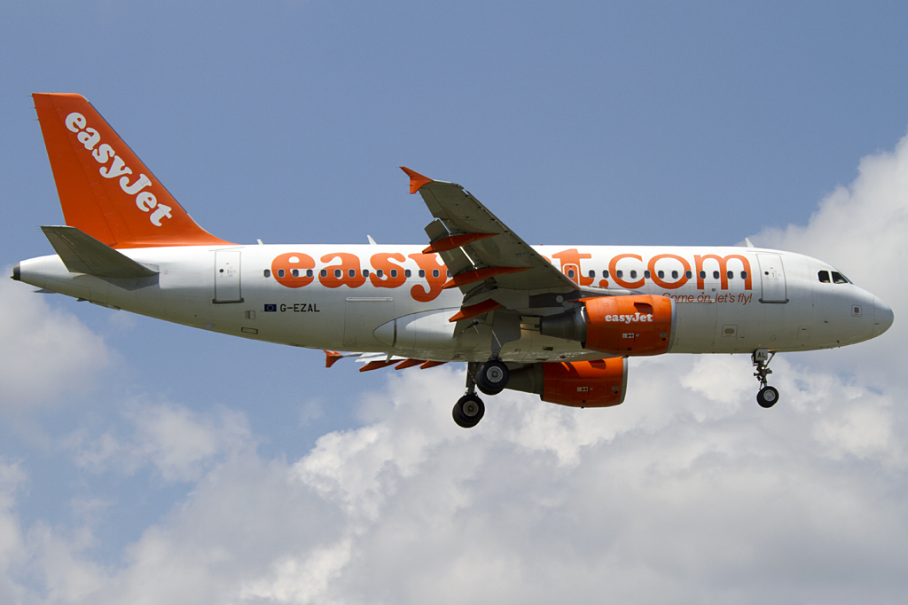 EasyJet, G-EZAL, Airbus, A319-111, 31.07.2011, GVA, Geneve, Switzerland




