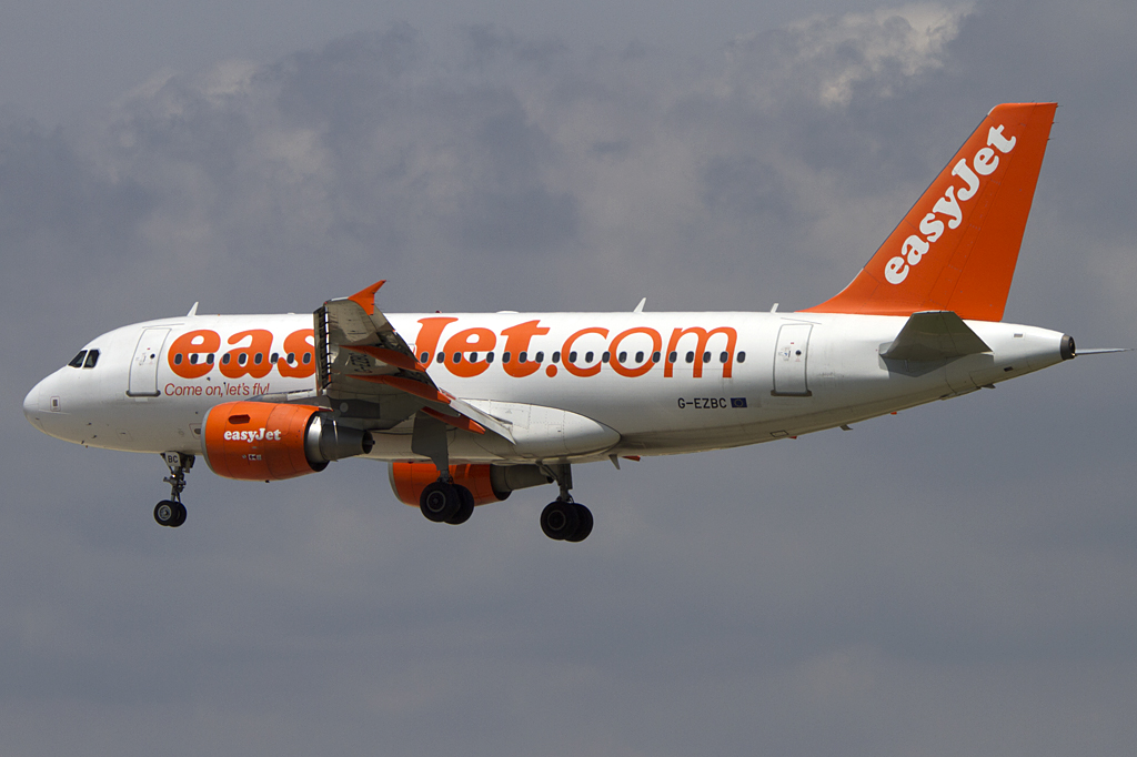 EasyJet, G-EZBC, Airbus, A319-111, 18.06.2011, BCN, Barcelona, Spain


