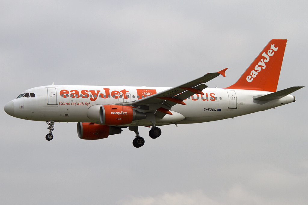 EasyJet, G-EZBR, Airbus, A319-111, 18.06.2011, BCN, Barcelona, Spain 

