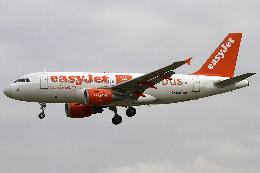EasyJet, G-EZBR, Airbus, A319-111, 18.06.2011, BCN, Barcelona, Spain 

