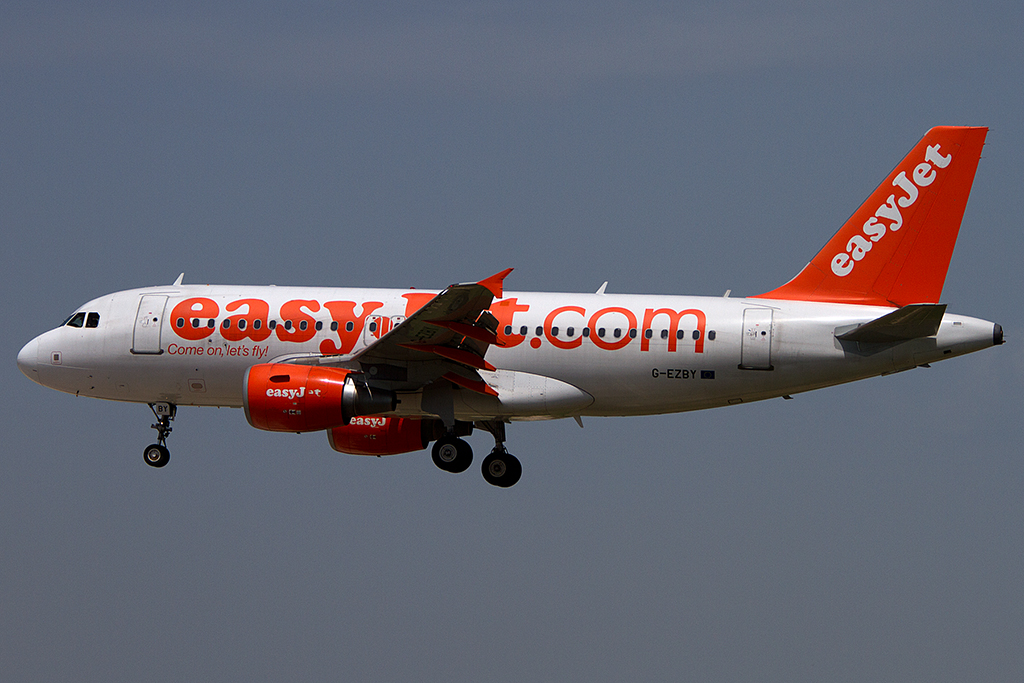 EasyJet, G-EZBY, Airbus, A319-111, 12.05.2012, BCN, Barcelona, Spain 


