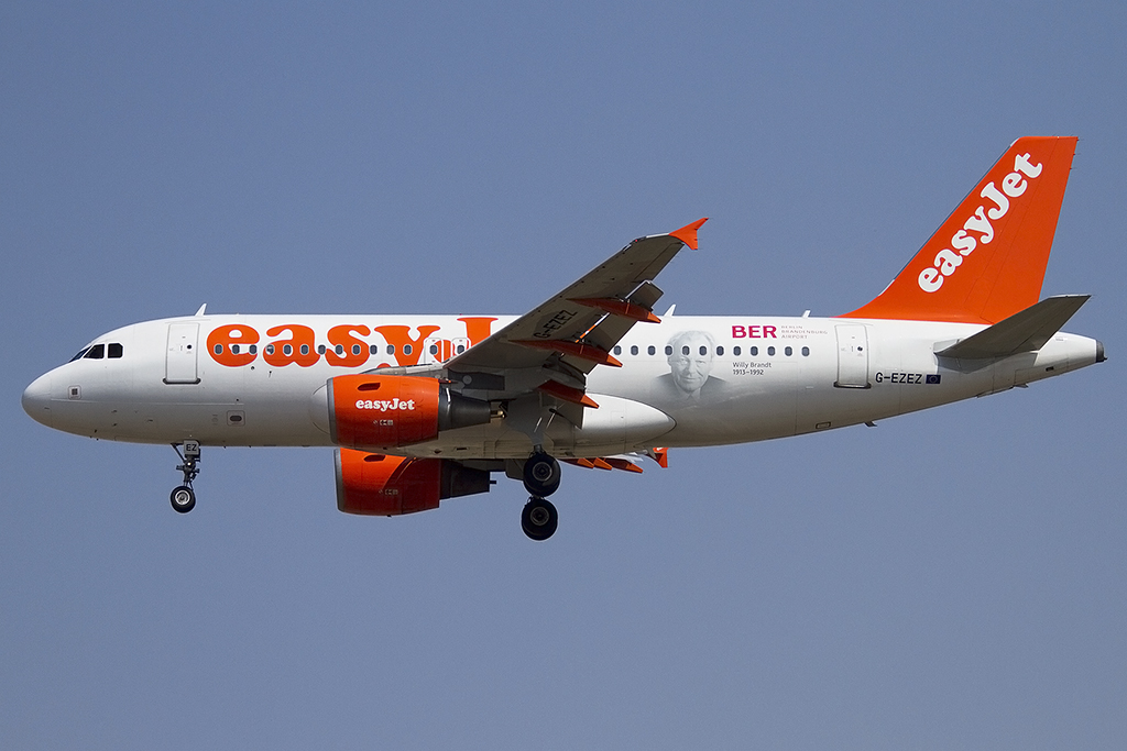EasyJet, G-EZEZ, Airbus, A319-111, 06.09.2012, TLS, Toulouse, France 



