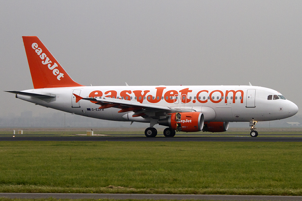 EasyJet, G-EZFR, Airbus, A319-111, 28.10.2011, AMS, Amsterdam, Netherlands



