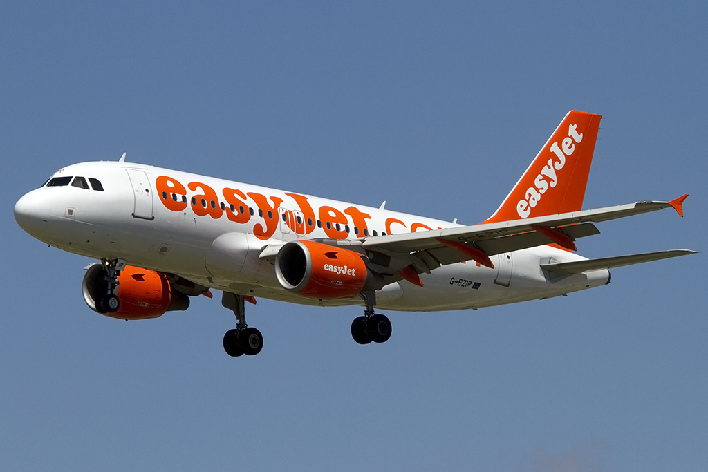 EasyJet, G-EZIR, Airbus, A319-111, 01.05.2013, BCN, Barcelona, Spain 



