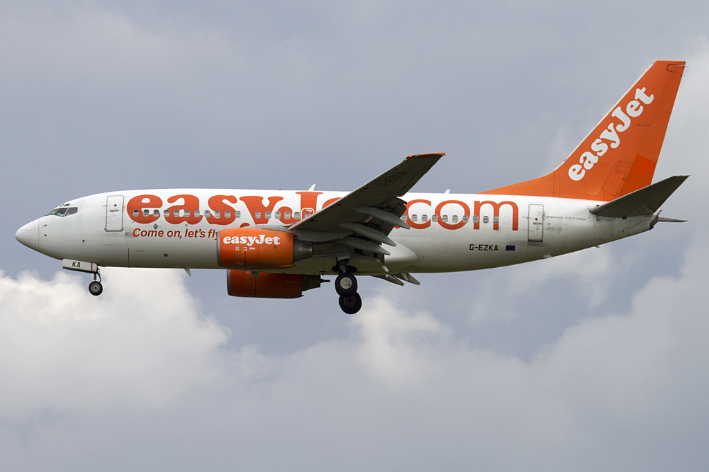 EasyJet, G-EZKA, Boeing, B737-73V, 28.08.2010, CDG, Paris, France 




