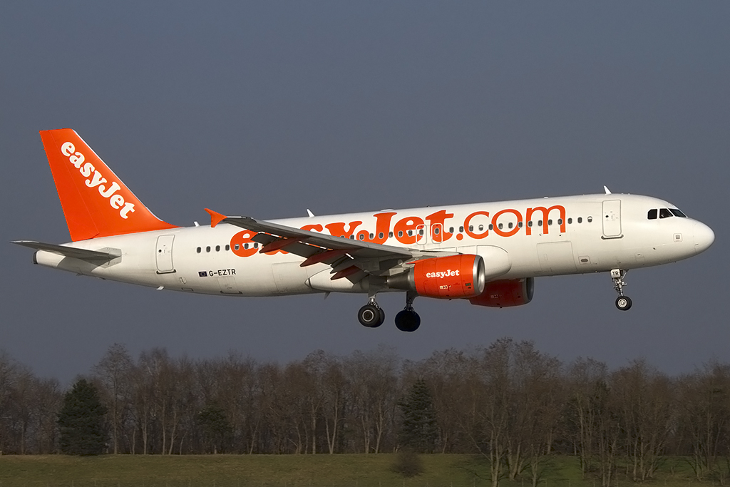 EasyJet, G-EZTR, Airbus, A320-214, 03.03.2013, BSL, Basel, Switzerland 



