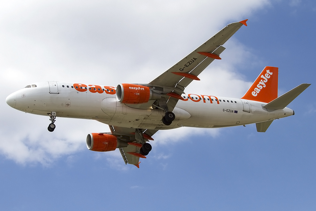 EasyJet, G-EZUA, Airbus, A320-214, 04.05.2013, BCN, Barcelona, Spain



