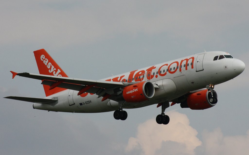 EasyJet,G-EZDV,(c/n 3742),Airbus A319-111,20.04.2012,HAM-EDDH,Hamburg,Germany