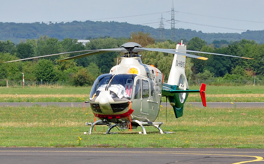 EC 135P-2 D-HBYE, abgestellt in Bonn-Hangelar - 14.08.2010