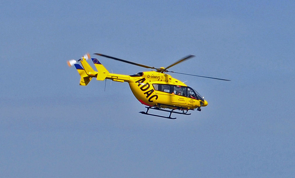 EC-145 - D-HWVS, Christoph 71 - ADAC, beim einem Werkstattflug in Bonn-Hangelar 07.04.2010